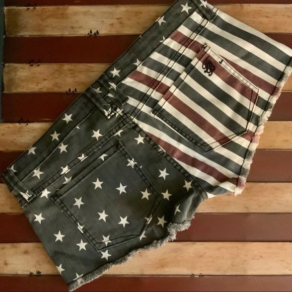 NWT $148 Frankie B. Stars & Stripes Raw Hem Shorts - Picture 7 of 13